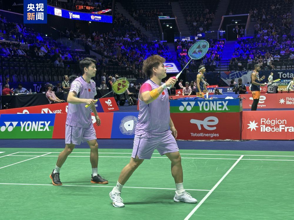 以及与桑托 以及与桑托